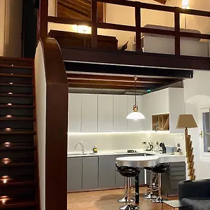 tuscany-loft-in-the-city.it-tuscanyhotel.com/